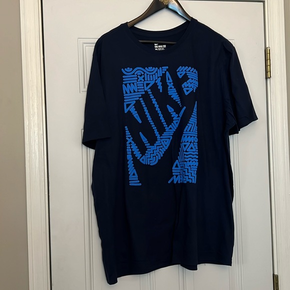 Nike Swoosh Logo T-shirt - Picture 1 of 3